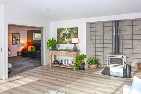 Photo of property in 125 Chevron Crescent, Whangamata, 3620