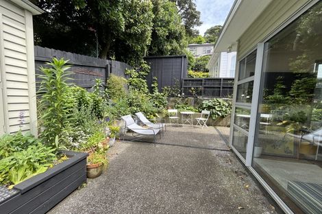 Photo of property in 31 Newman Terrace, Thorndon, Wellington, 6011