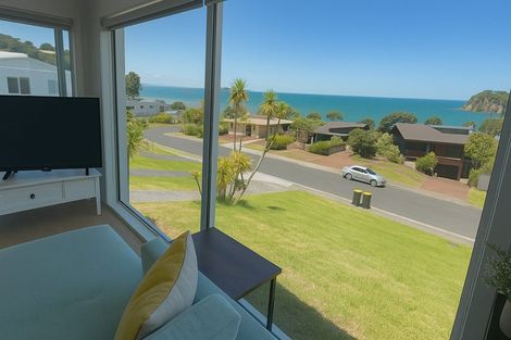 Photo of property in 18 Zita Avenue, Matakatia, Whangaparaoa, 0930