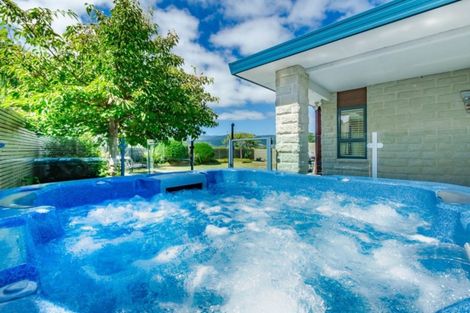 Photo of property in 6 Avion Terrace, Raumati Beach, Paraparaumu, 5032