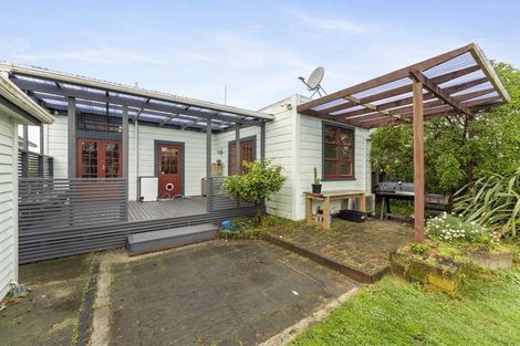 Photo of property in 298 Ruahine Street, Terrace End, Palmerston North, 4410