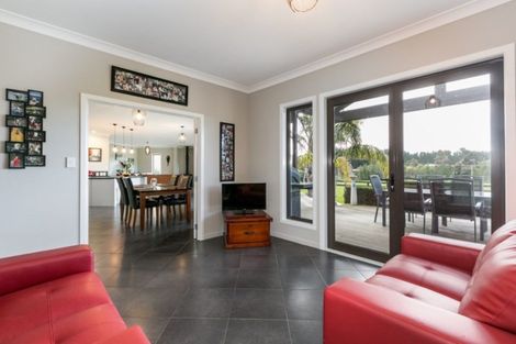 Photo of property in 8 Waipuka Road, Waimarama, Havelock North, 4294