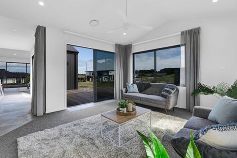 Photo of property in 80 Parklands Avenue, Bell Block, New Plymouth, 4312