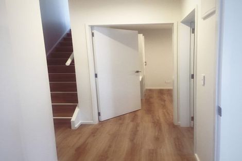 Photo of property in 5b Salmont Place, Kelburn, Wellington, 6012