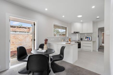 Photo of property in 186 Rangatira Road, Beach Haven, Auckland, 0626