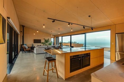 Photo of property in 5 Sowerby Place, Richmond Hill, Christchurch, 8081