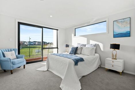 Photo of property in 28 Catalina Avenue, Rosehill, Papakura, 2113