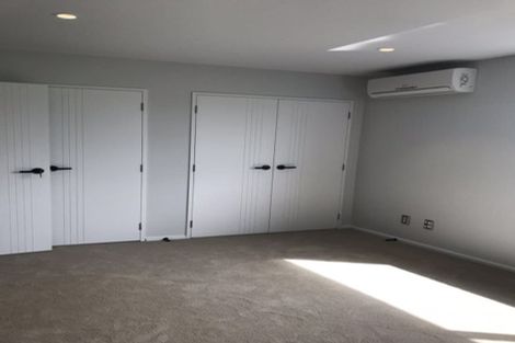 Photo of property in 13 Meritage Lane, Te Atatu South, Auckland, 0610