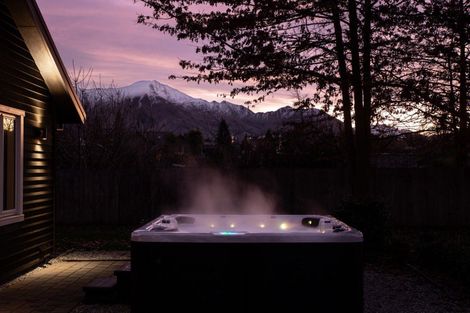 Photo of property in 21 Terranova Place, Wanaka, 9305