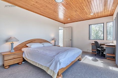 Photo of property in 33 Aldersgate Road, Hillsborough, Auckland, 1042