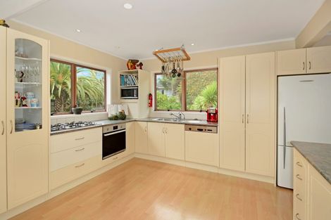 Photo of property in 18 Barlow Place, Chatswood, Auckland, 0626