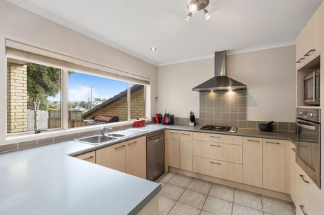 Photo of property in 23 Driftwood Drive, Red Beach, 0932