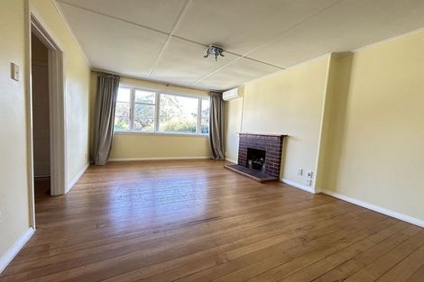 Photo of property in 35 Attlee Crescent, Bryndwr, Christchurch, 8053