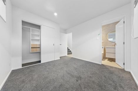 Photo of property in 89a Reeves Road, Pakuranga, Auckland, 2010