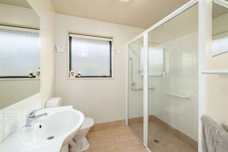 Photo of property in 3/123 Sawyers Arms Road, Northcote, Christchurch, 8052