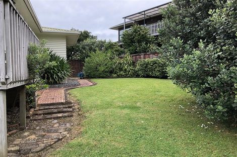 Photo of property in 1/13 Fairlea Road, Te Atatu South, Auckland, 0610
