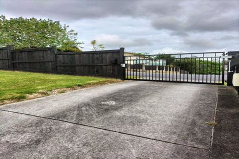 Photo of property in 43 Redwood Drive, Massey, Auckland, 0614