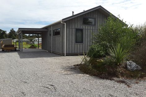 Photo of property in 11 Opuka Place, Haast, 7886