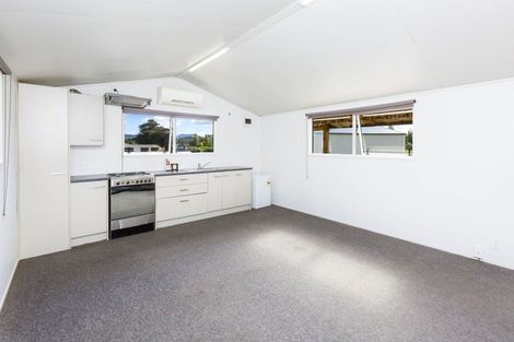 Photo of property in 18a Flux Road, Mangaroa, Upper Hutt, 5371