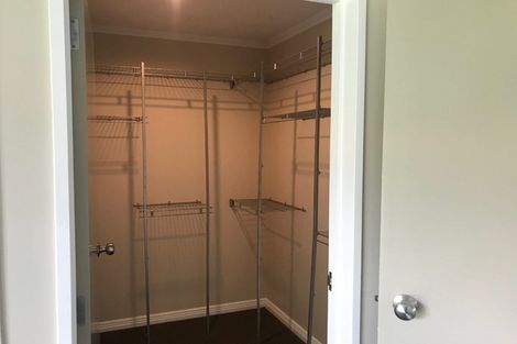 Photo of property in 12 Suncrest Drive, West Harbour, Auckland, 0618