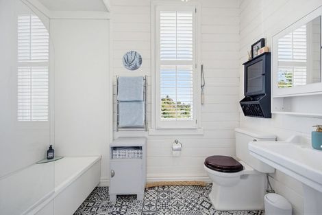 Photo of property in 3 Hooker Avenue, Hospital Hill, Napier, 4110