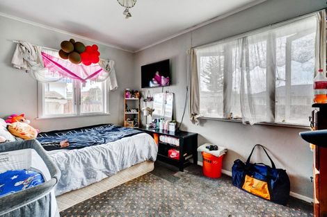 Photo of property in 1/36 Valentine Street, Papakura, 2110