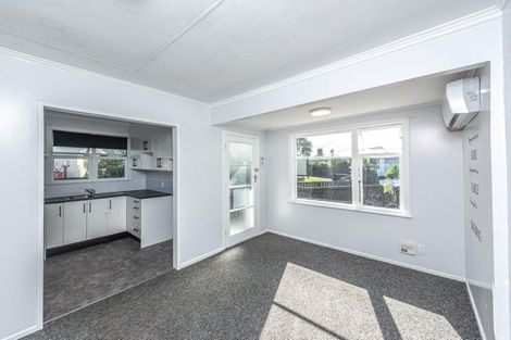 Photo of property in 1 Kupe Place, Castlecliff, Whanganui, 4501