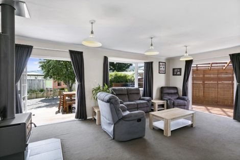 Photo of property in 27a Ebdentown Street, Ebdentown, Upper Hutt, 5018