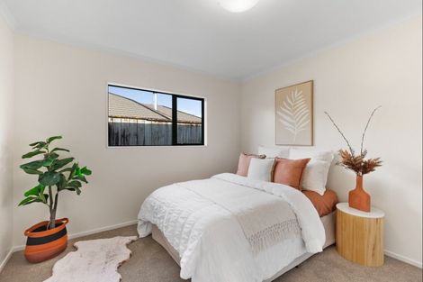 Photo of property in 13 Homewood Avenue, Levin, 5510