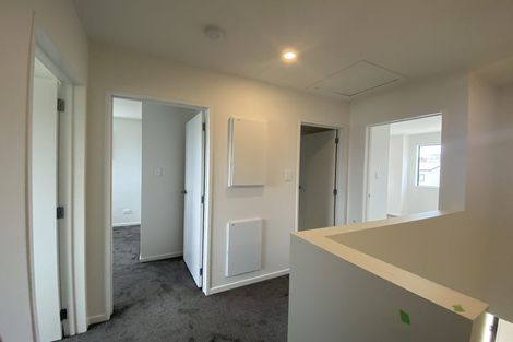 Photo of property in 46b Crestview Rise, Papakura, 2110