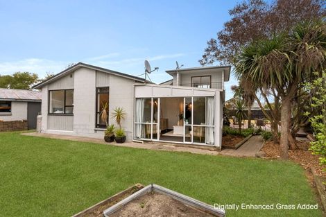 Photo of property in 16 Cottonwood Street, Parklands, Christchurch, 8083