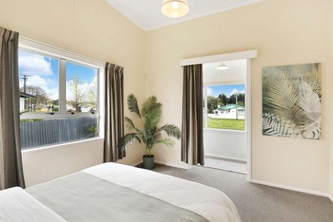 Photo of property in 15 Burton Avenue, Whanganui East, Whanganui, 4500