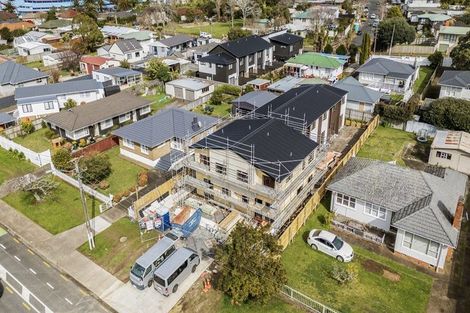 Photo of property in 1/114 Coronation Road, Hillcrest, Auckland, 0627
