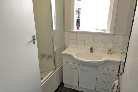 Photo of property in 11 Ribblesdale Road, Henderson, Auckland, 0612