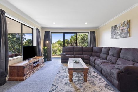Photo of property in 68 Lough Bourne Drive, Pukekohe, 2120
