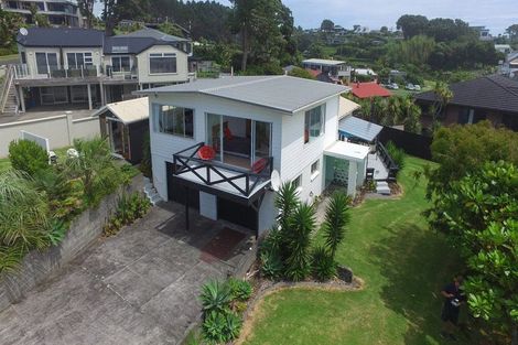 Photo of property in 4 Shearer Drive, Oakura, 4314