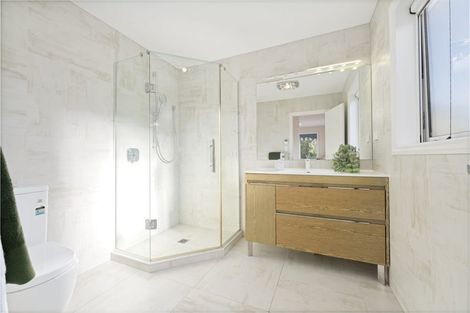 Photo of property in 5 Moko Lane, Greenhithe, Auckland, 0632