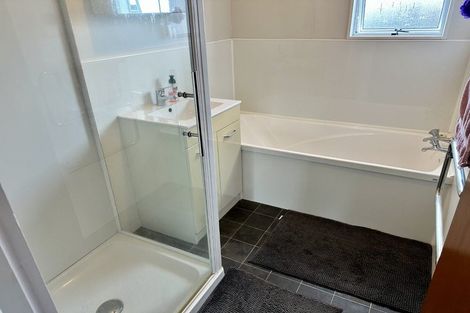 Photo of property in 24 Suzanne Grove, Kelvin Grove, Palmerston North, 4414