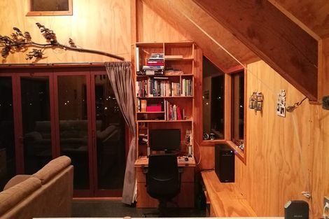 Photo of property in 37 Flinders Road, Heathcote Valley, Christchurch, 8022