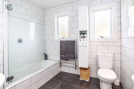 Photo of property in 5 Allan Street, Dannevirke, 4930