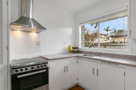 Photo of property in 1/8 Beldon Place, Pakuranga Heights, Auckland, 2010