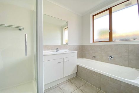 Photo of property in 25 Duckworth Road, Papakura, 2110