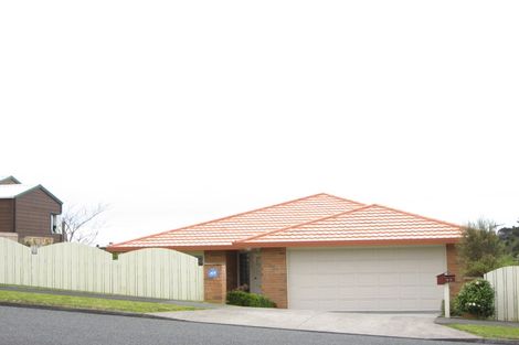 Photo of property in 90 Riversdale Drive, Merrilands, New Plymouth, 4312