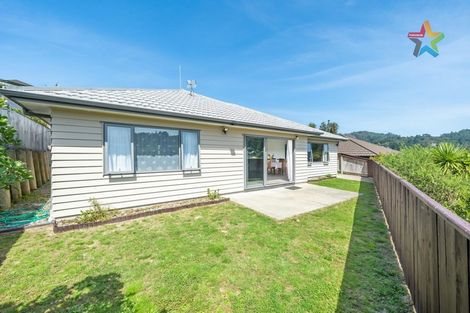 Photo of property in 23 Speldhurst Grove, Stokes Valley, Lower Hutt, 5019