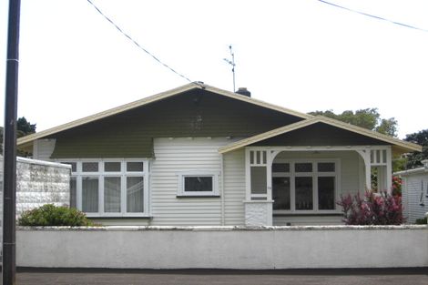 Photo of property in 72 Barrett Street, Westown, New Plymouth, 4310