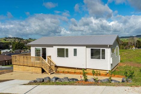 Photo of property in 1 Fantail Way, Mangawhai, 0505