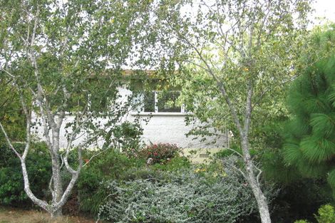 Photo of property in 1 Anchor Place, Beach Haven, Auckland, 0626