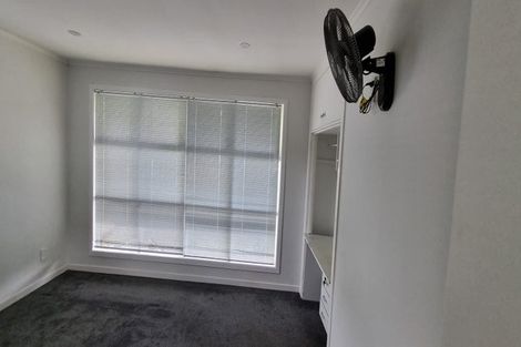 Photo of property in 121 Centreway Road, Orewa, 0931