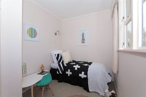 Photo of property in 16 Awarua Street, Ngaio, Wellington, 6035