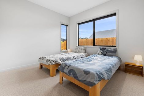 Photo of property in 8 Hebbard Court, Albert Town, Wanaka, 9305